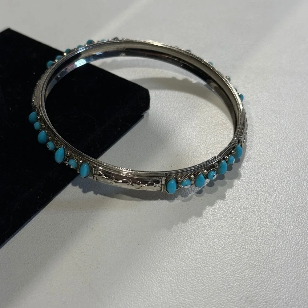 Vintage Style Silver Tone Bangle Bracelet Turquoise Cabochons Beaded Edge